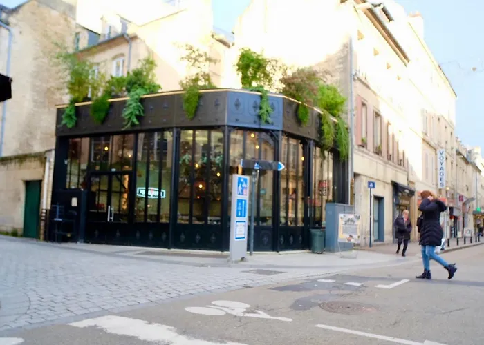 La Bonbonniere : Studio